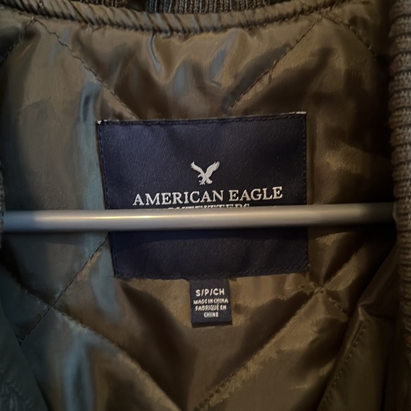 American Eagle bomber jacket - Picture 2 of 3